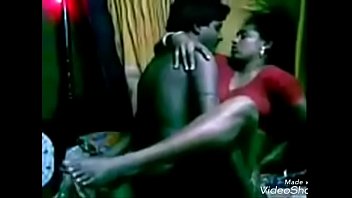 Sizzling Desi Bhabhi Gets Ravaged In Her Saree